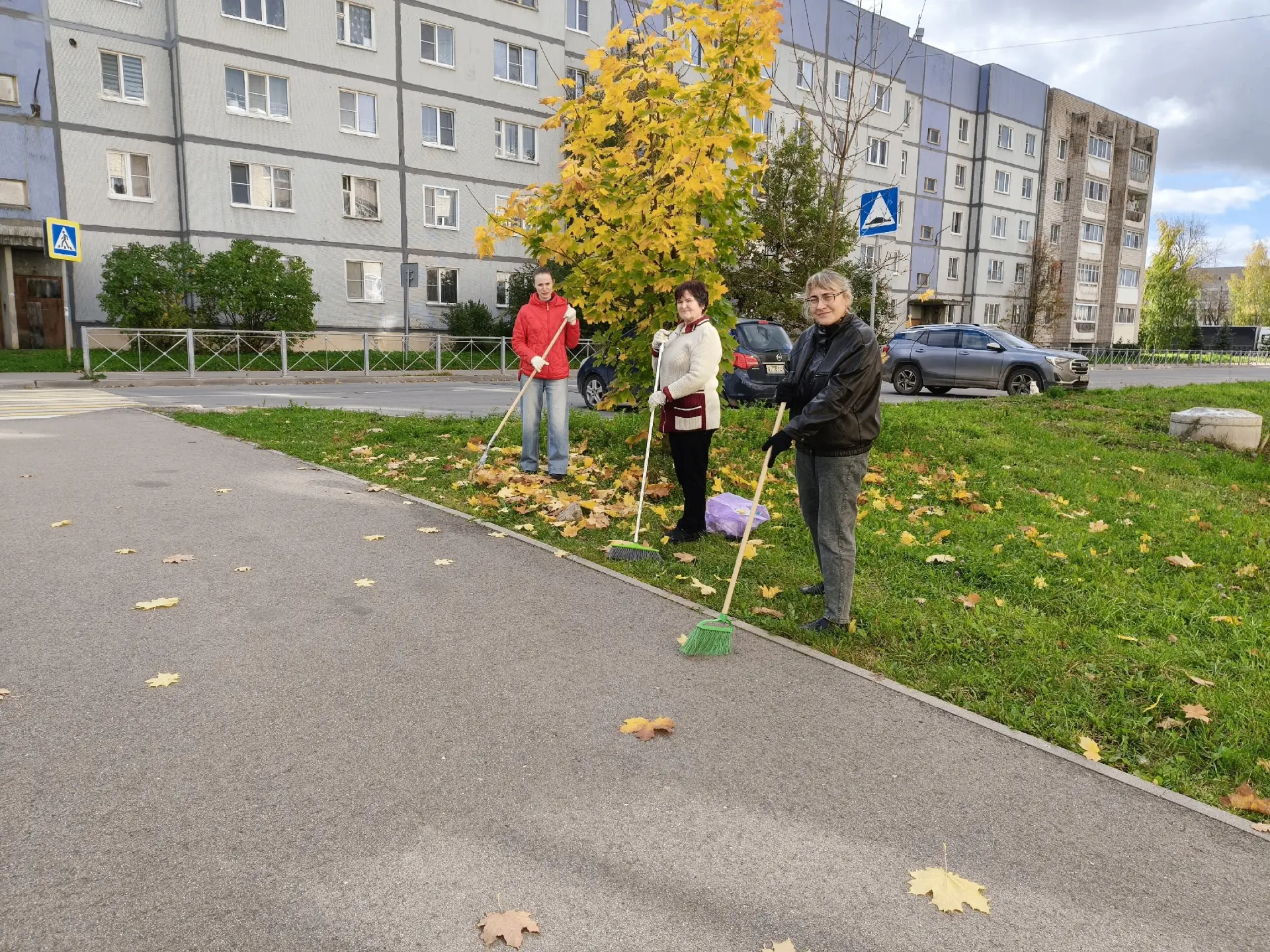 Пришла золотая осень — чудесная пора, время восхищаться природой и, конечно, горячая по...