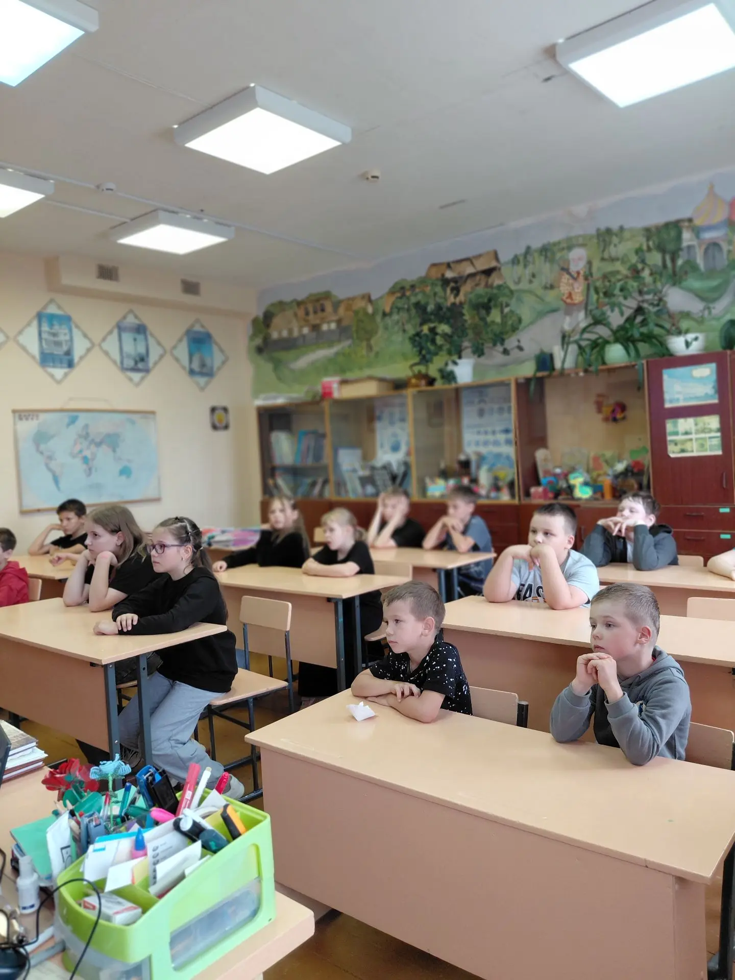23 июня в «Маленькой стране».