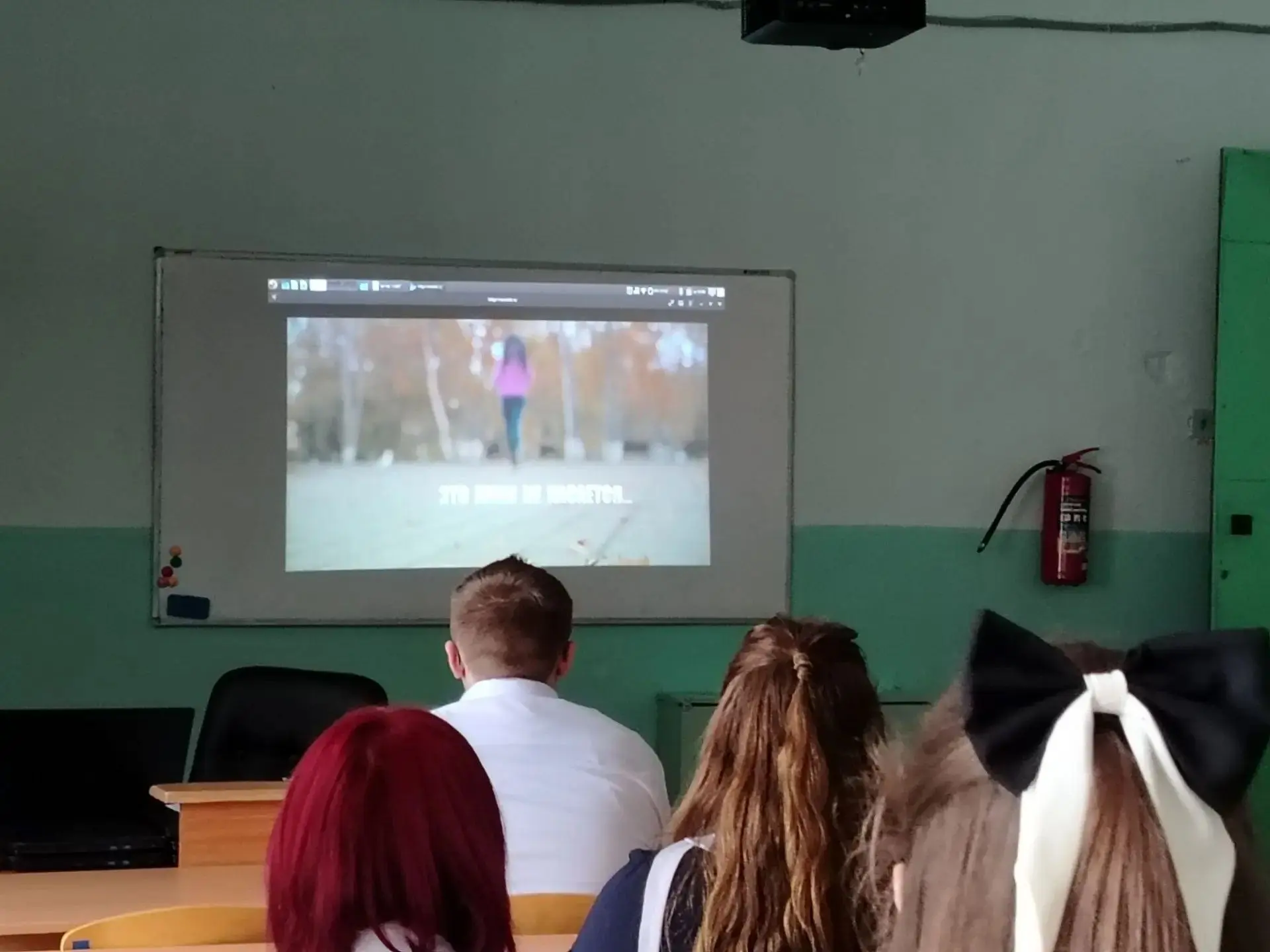 В 8 классе прошёл классный час "Профилактика вовлечения в экстремизм и терроризм среди ...