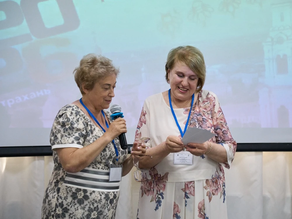 ⭐️ Преподаватель АГУ выступила на юбилейном фестивале «Моя провинция»

Заведующая кафедрой журналист