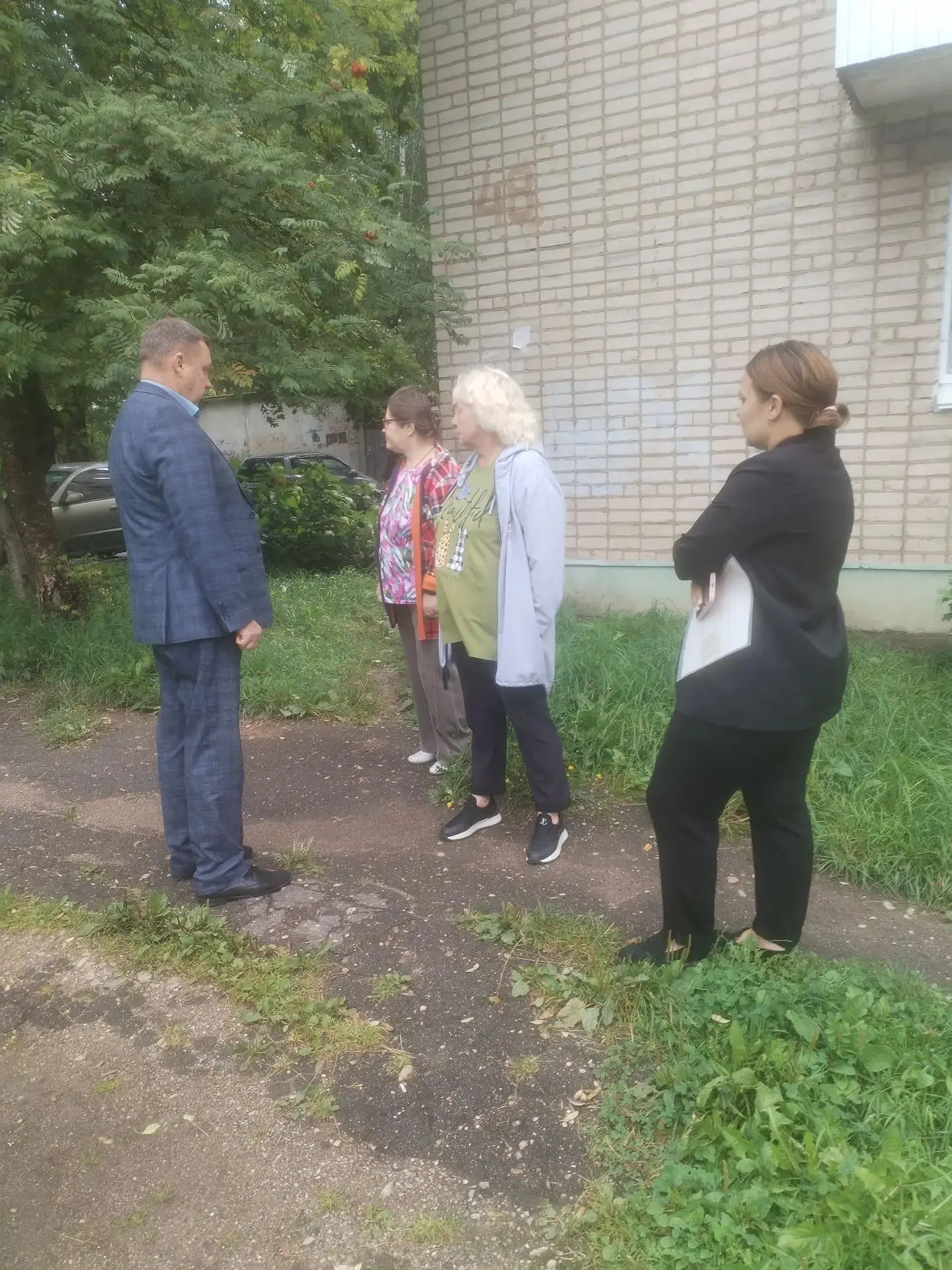 Сегодня начальник Управления по Заднепровскому району Дмитрий Дежков провел встречу с а...
