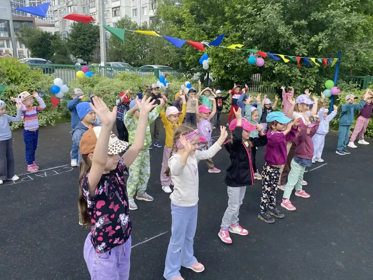 🌞 Детство — это я и ты! 🌞

В дошкольном отделении «Одуванчик» прошёл настоящий праздник спорта и р
