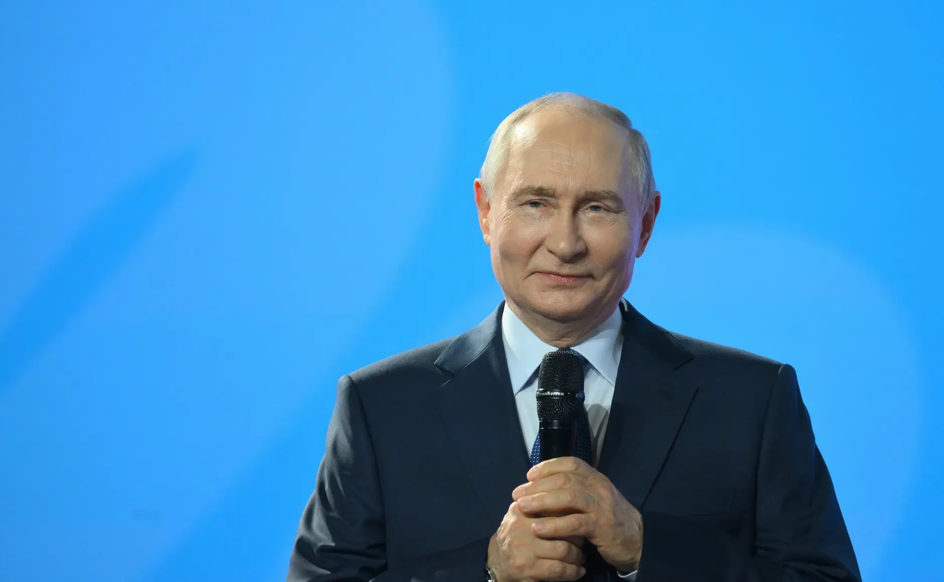 Владимир Путин встретился с финалистами «Большой перемены» в Красноярске.

3 августа в Сибирском фед