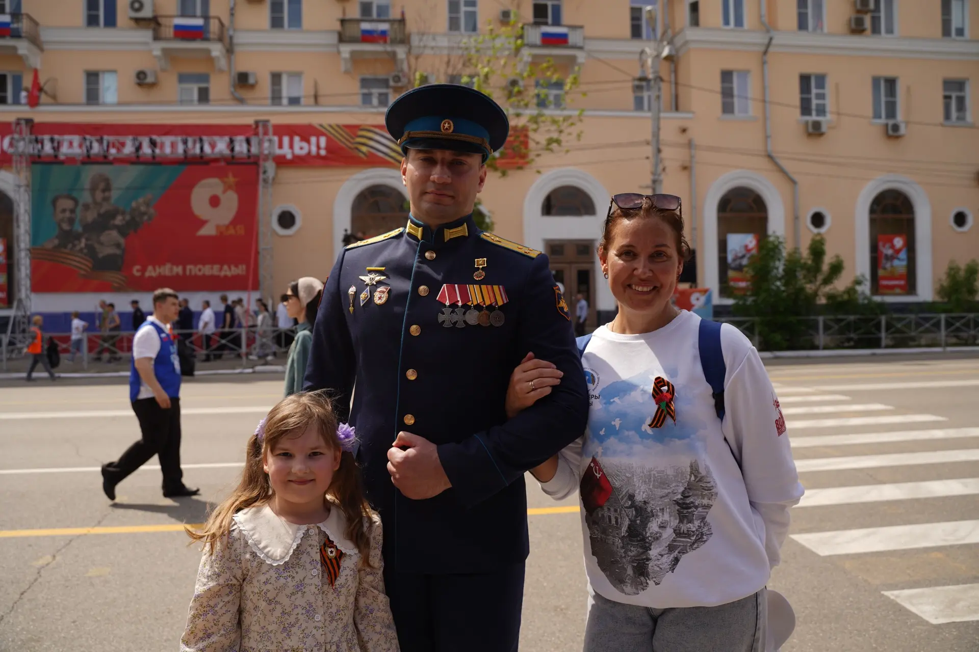 День Победы — в регионах!  ⚡️Возложение цветов к мемориалу «Скорбящая мать» прошло на Соборной площа