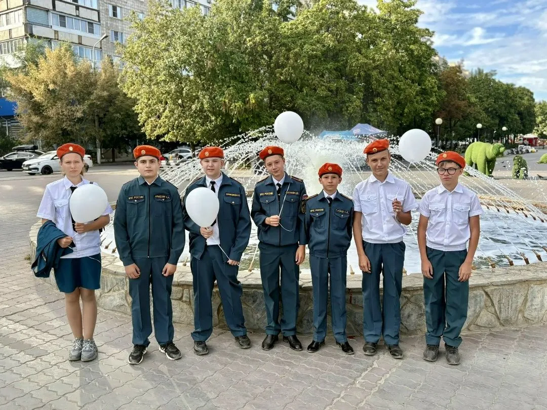 К Дню солидарности в борьбе с терроризмом (3 сентября) кадеты 7Б класса приняли активно...