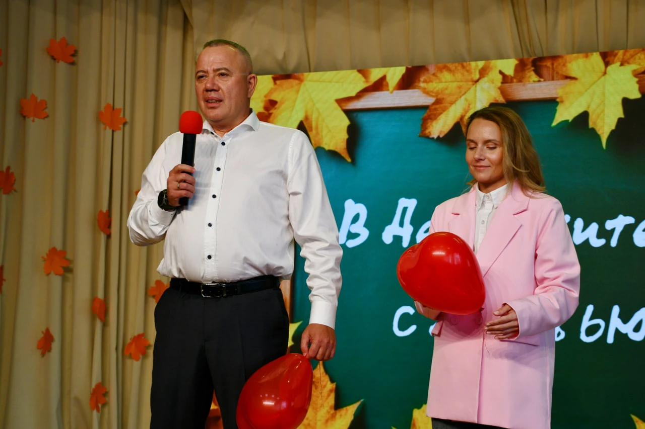 День учителя — праздник, который согревает душу. В канун торжества мы вместе с коллегой...