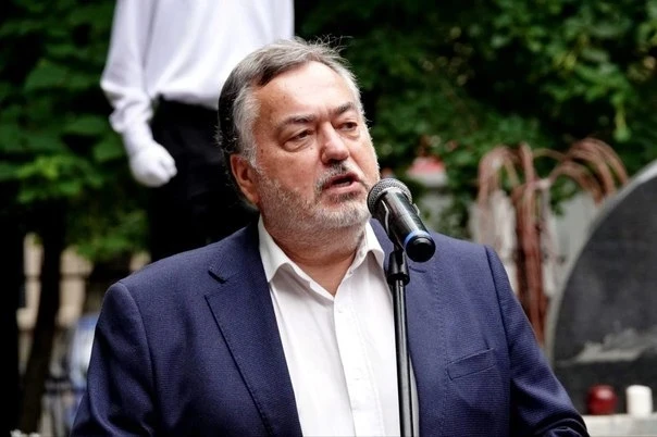 Саратовцы передают государству гаражи, мешающие реконструкции авиационного техникума