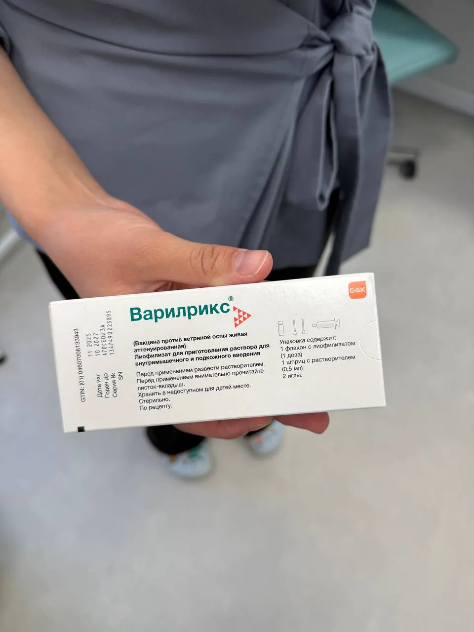 Мы чипировались💉Хочу напомнить о важности прививок накануне рабочей недели.