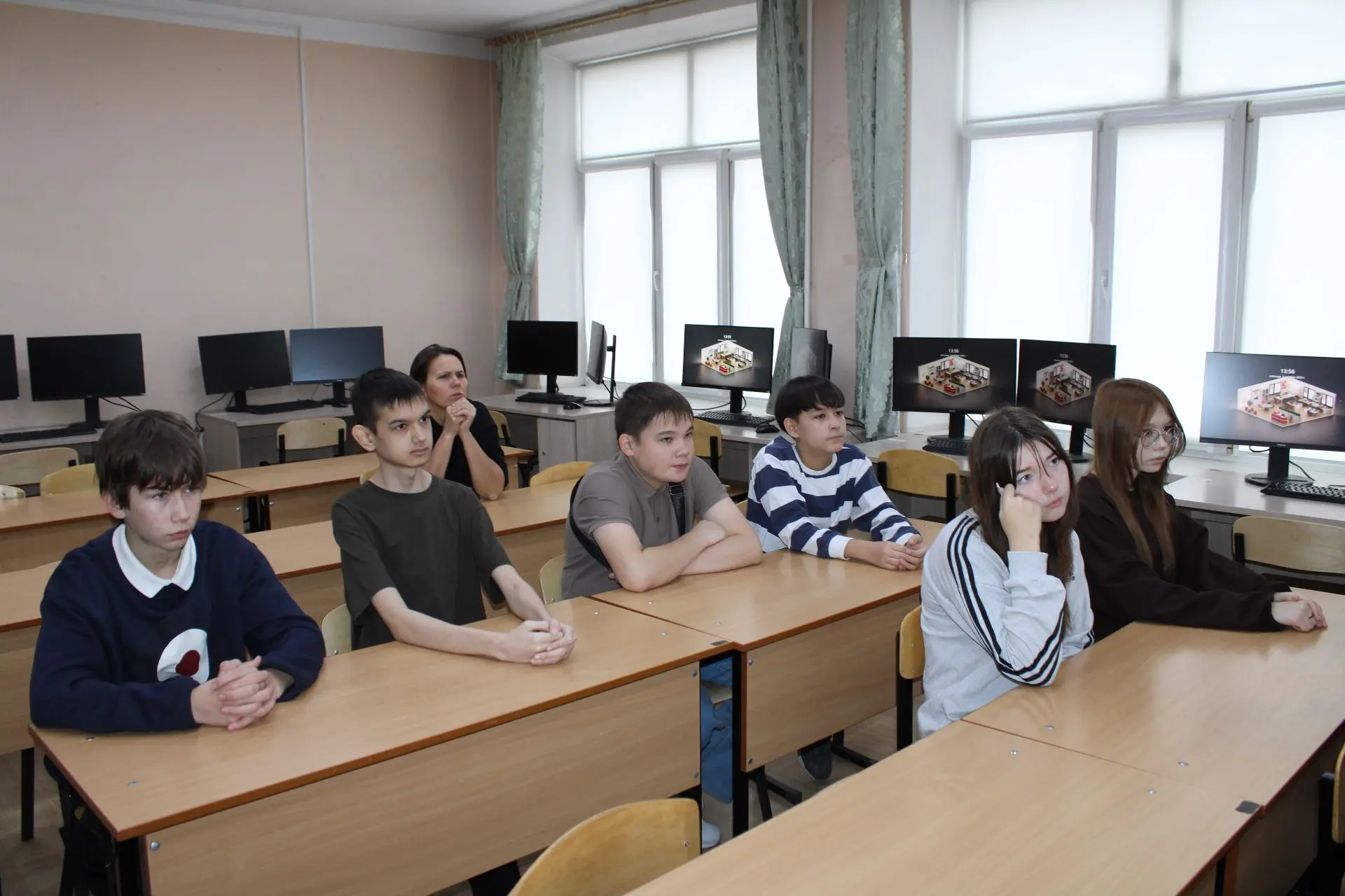 «Билет в будущее»: уфимские школьники делают первые шаги в IT-профессиях