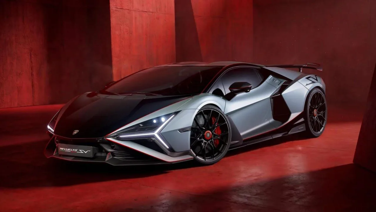 Lamborghini прокачала Revuelto до безумных 1065 сил — это самая мощная и быстрая серийн...