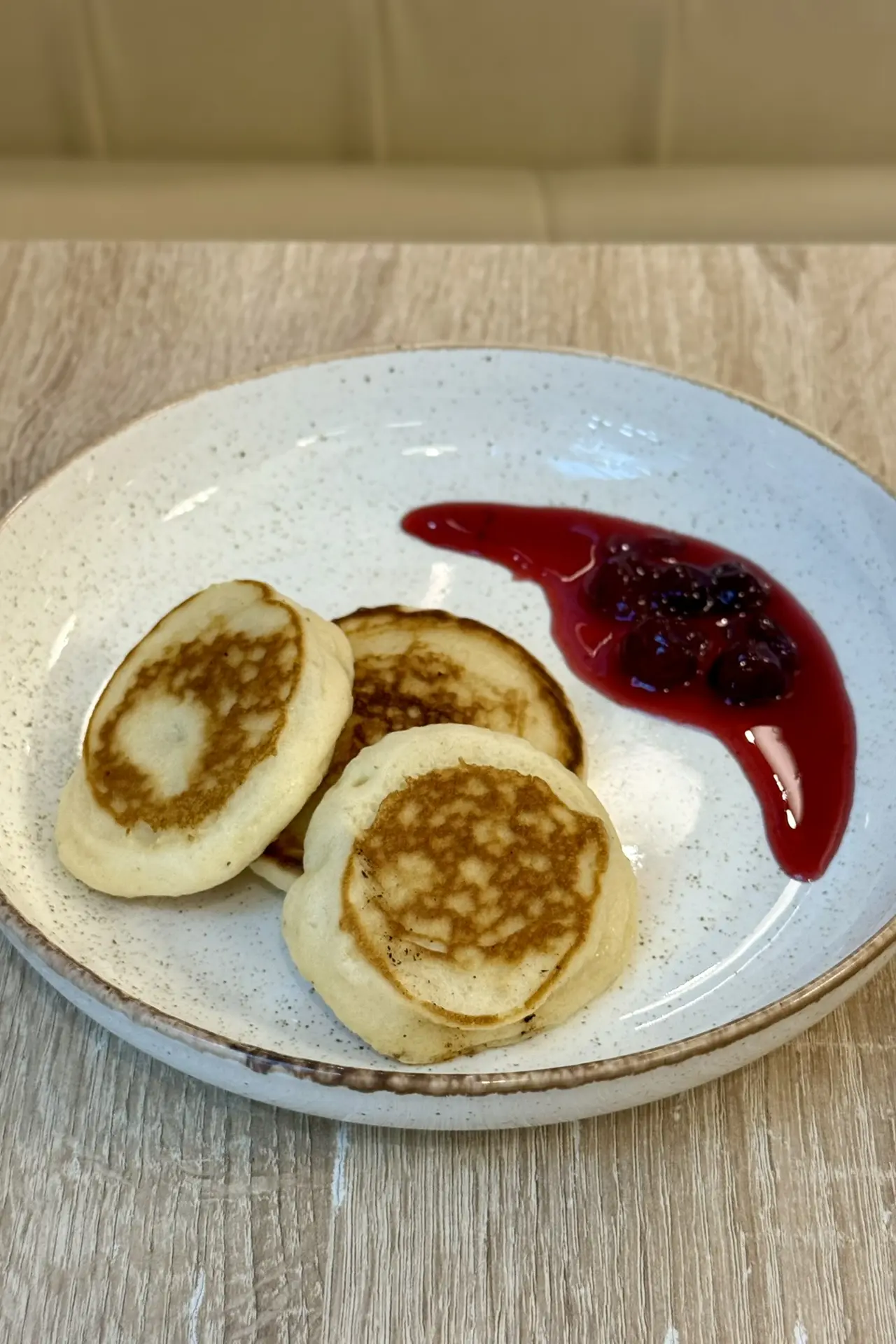 Кофейня «Шоколадница». Завтраки🥐  Сайт: https://regions.shoko.ru Адрес: Советская площадь, 5 (ТРЦ «Ж