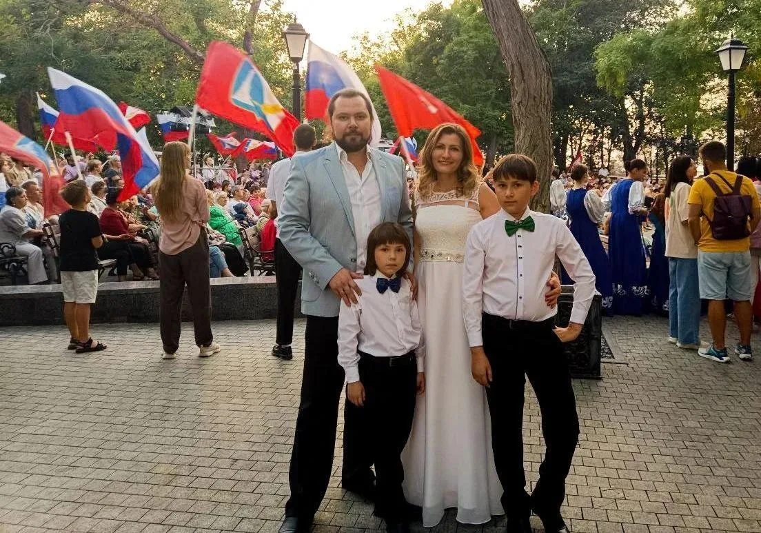 Итоги конкурса «Семья — душа России»! 🇷🇺

Друзья, мы готовы объявить результаты  дистанционного ре