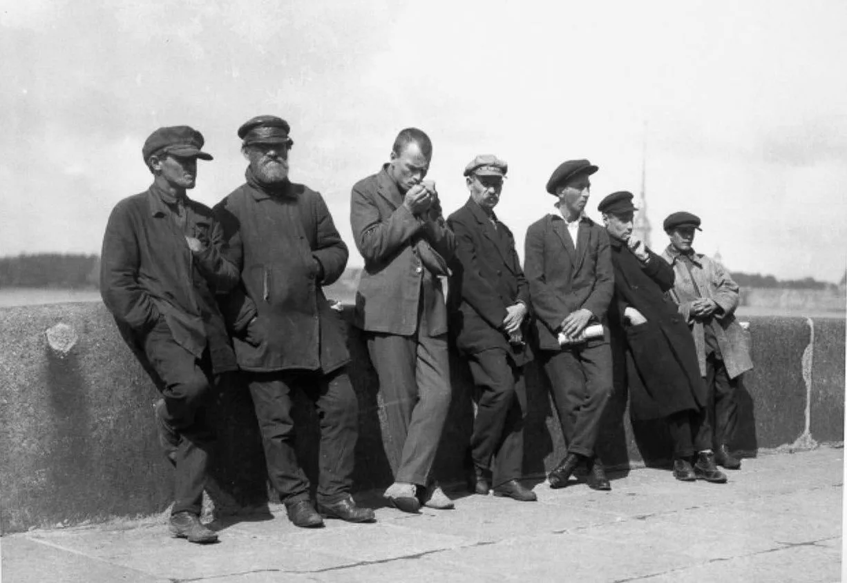 1927.Дворцовая набережная.