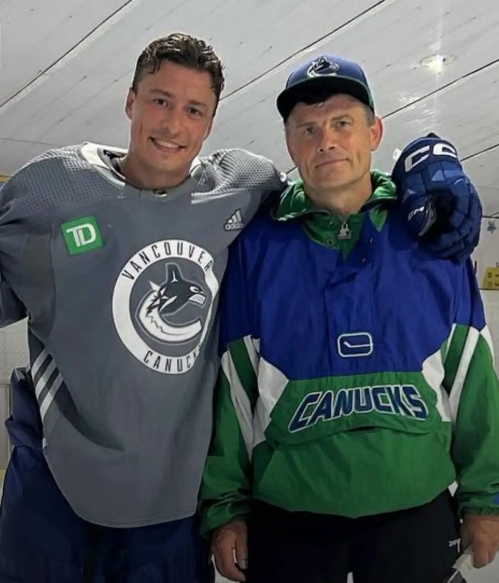 🏒 Хоккеист Андрей Кузьменко сменил игровой номер в память об отце