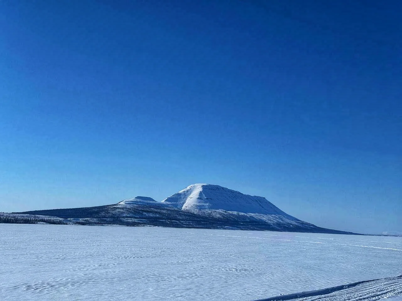 В этот день тишина на плато Путорана Особенная 🏔️