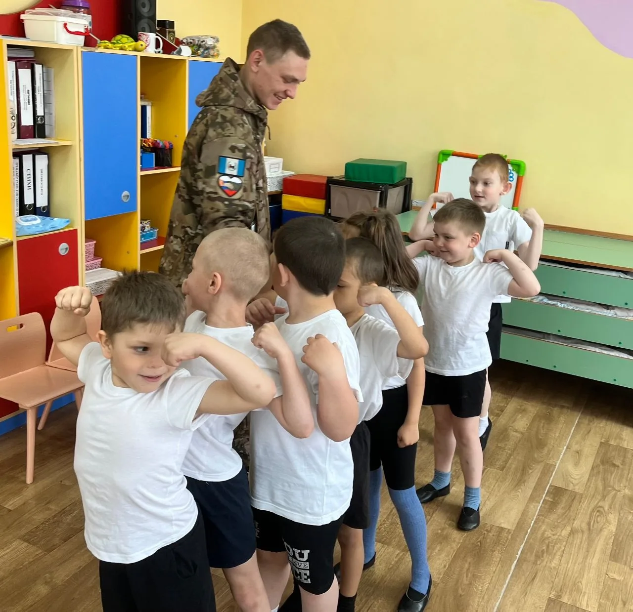 В группе " Почемучки" произошло замечательное событие! К ним в гости пришел настоящий г...