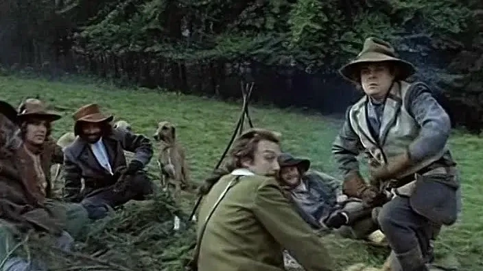 🎬 Фильм "Тот самый Мюнхгаузен" снимали в ГДР. В массовке принимали участие немецкие актеры и горожа