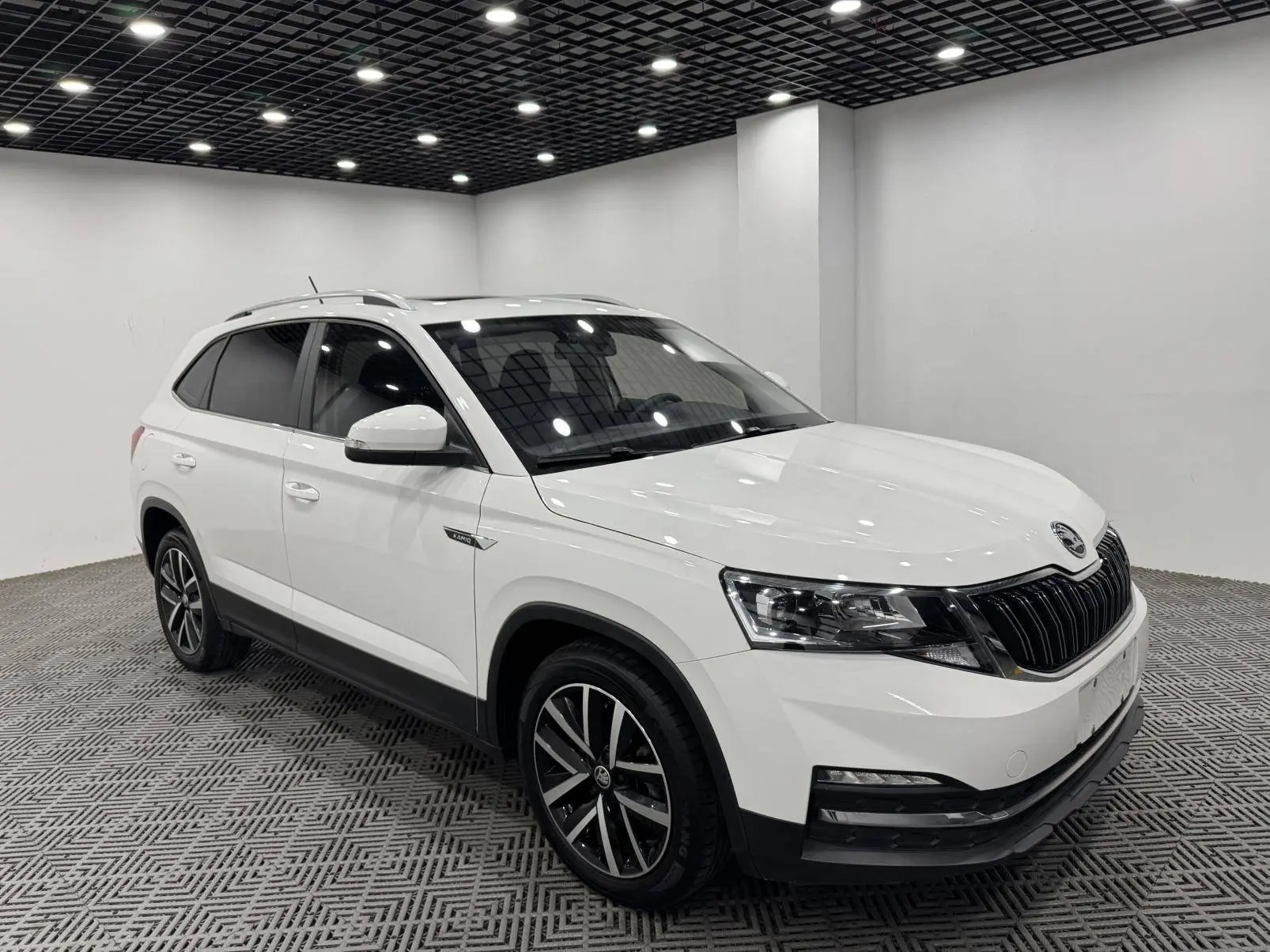 АВТОМОБИЛЬ В ПРОДАЖЕ❗️

🇨🇳SKODA KAMIQ 2021 ГОДА🇨🇳

● ОБЪЁМ: 1498 cc
● МОЩНОСТЬ: 112 л.с. 
● ТОПЛ