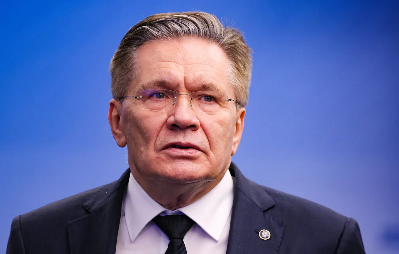 Лихачев назвал атаку ВСУ на теплоход "Янина" актом морского пиратства

Атака ВСУ на теплоход "Янина"