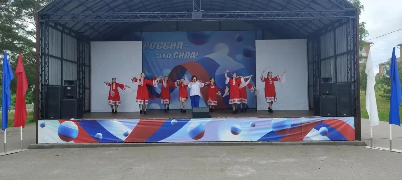 ❤️ «Россия — душа моя, Россия — судьба моя»

Сегодня в парке «Мир» поселка Тайжина было по-настоящем
