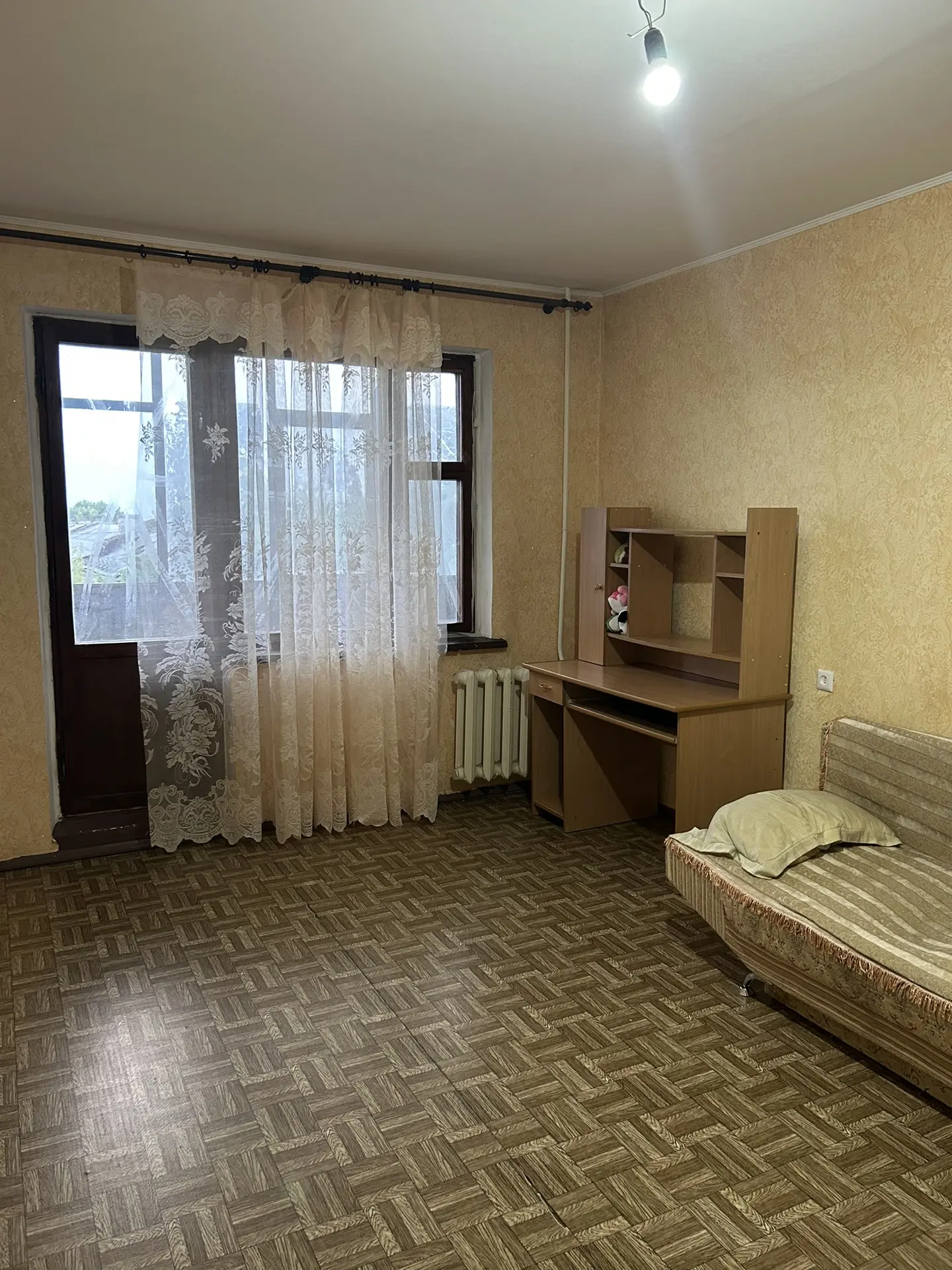 Продам 2-х квартиру улучшенной планировки, в центре города, ул Коммунальная, р-н 11 пол...