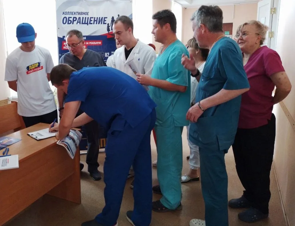 🔊 Более 600 тысяч подписей по всей стране: жители Донбасса поддержали законодательную ...