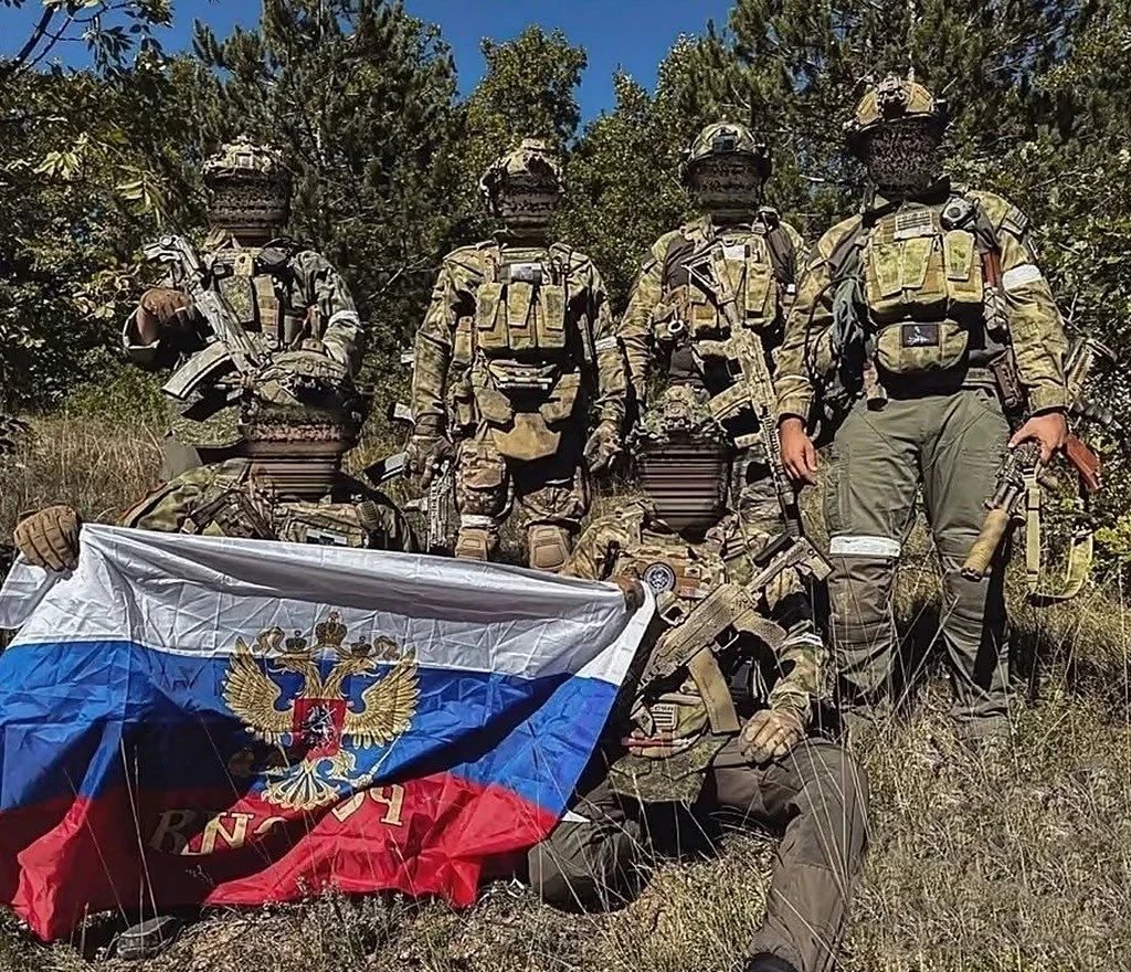 Наши военнослужащие освободили поселок СВЕТЛОЕ, а штурмовые части вошли в город ДРУЖКОВКА - оба насе