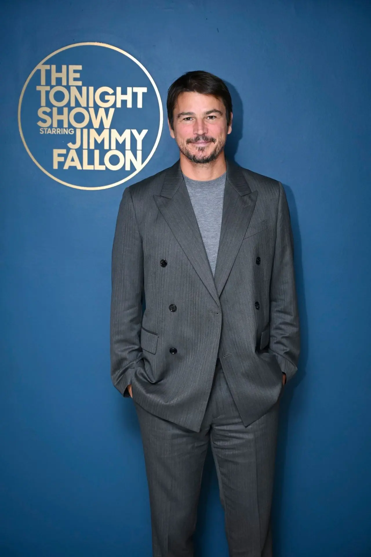 Джош Хартнетт посетил шоу The Tonight Show Starring Jimmy Fallon в Нью-Йорке • 28 сентября