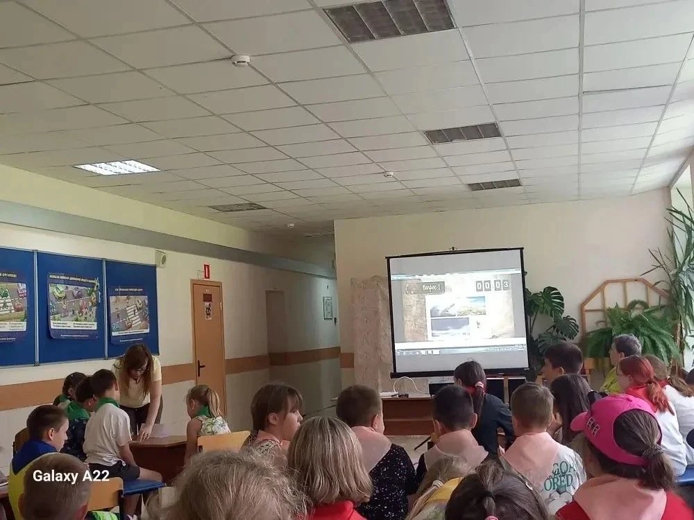В лагере «Дружный» прошла викторина, посвященная русскому языку. Ребята сами выбрали пр...