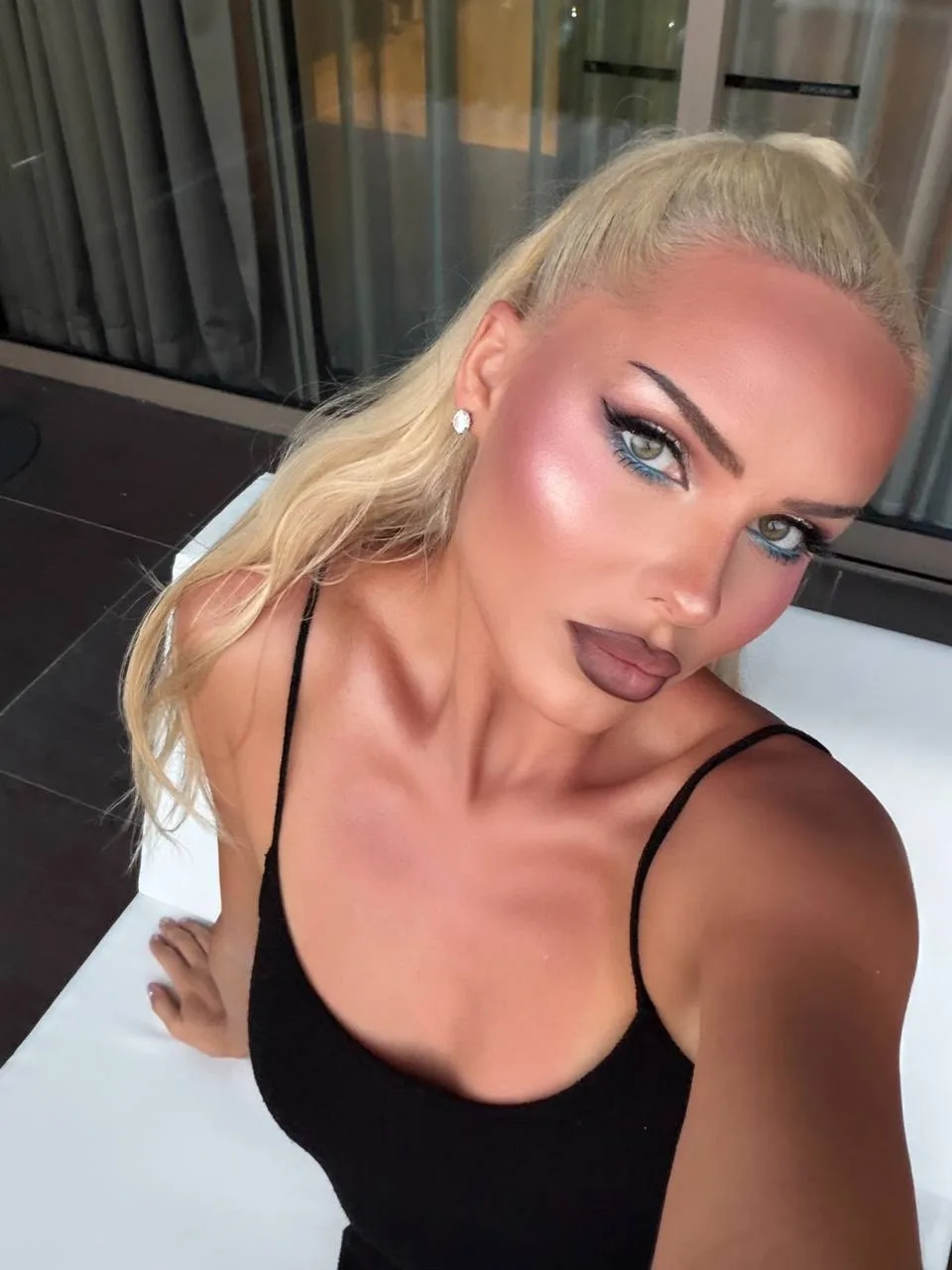 Мой идеальный концертный макияж продуктами Ha Lo Beauty 🥰🥰🥰 И хочу вам напомнить, что сейчас на W