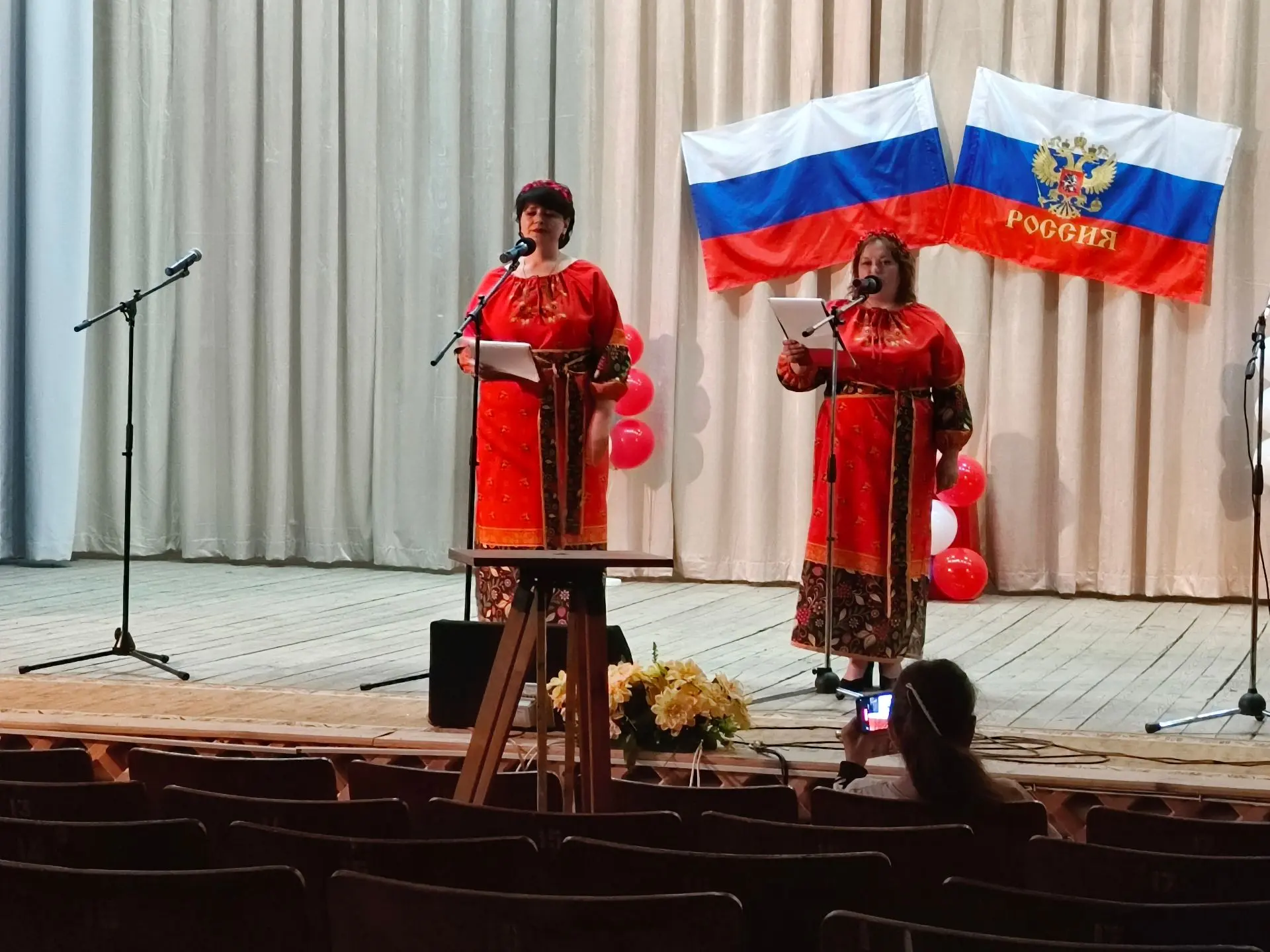В преддверии Дня России, 11 июня 2026 года, в Доме культуры прошёл праздничный концерт «Нет страны п