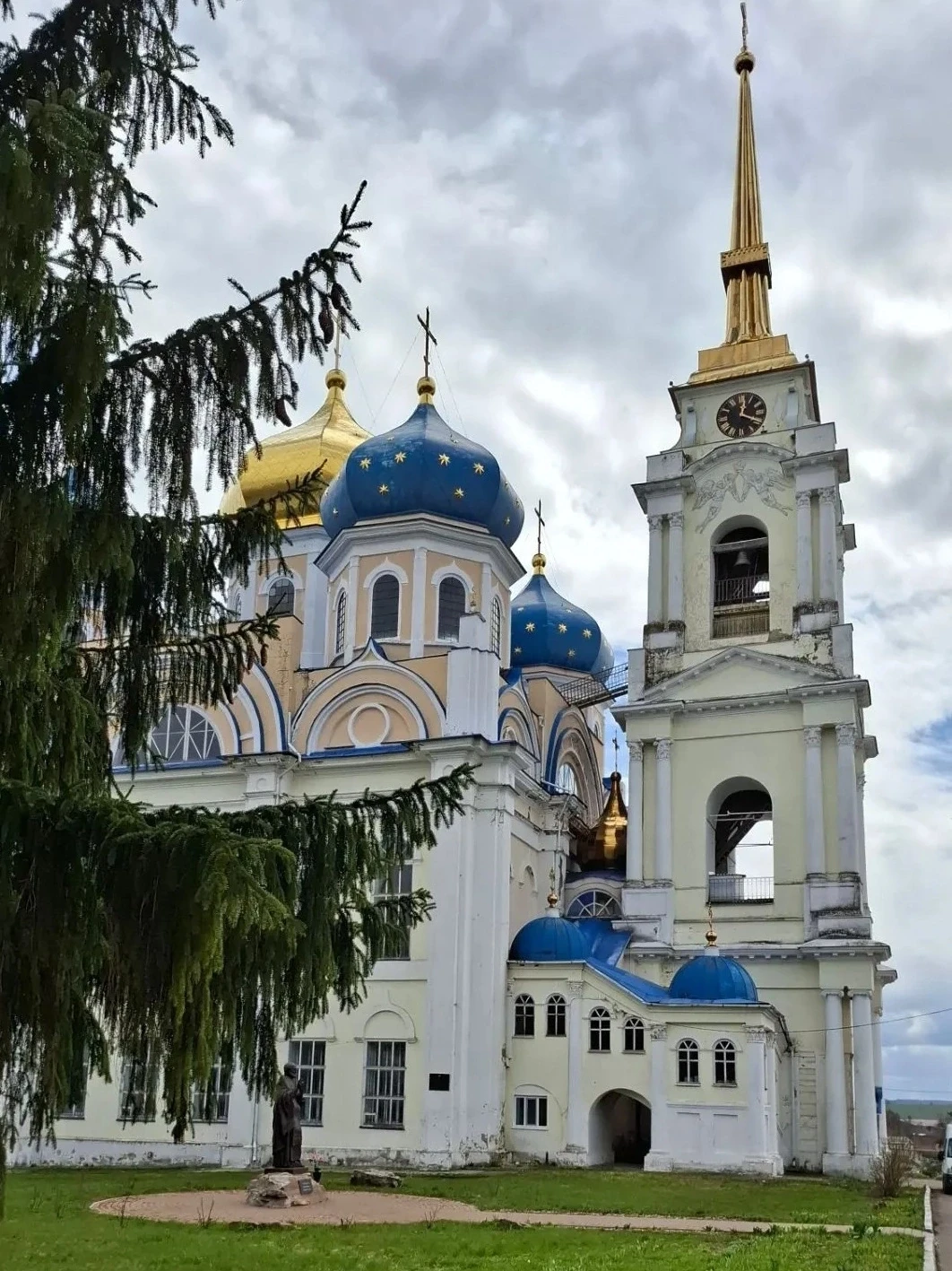 В Спасо-Преображенском соборе города Болхова 8 сентября православные будут праздновать ...