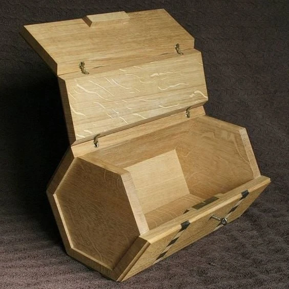 Оригинальная шкатулка.