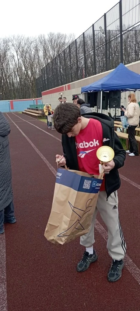 🏃‍♂️🎉 Спортивные успехи гимназии!  Поздравляем команду нашей гимназии с завоеванием 3-го места в лег