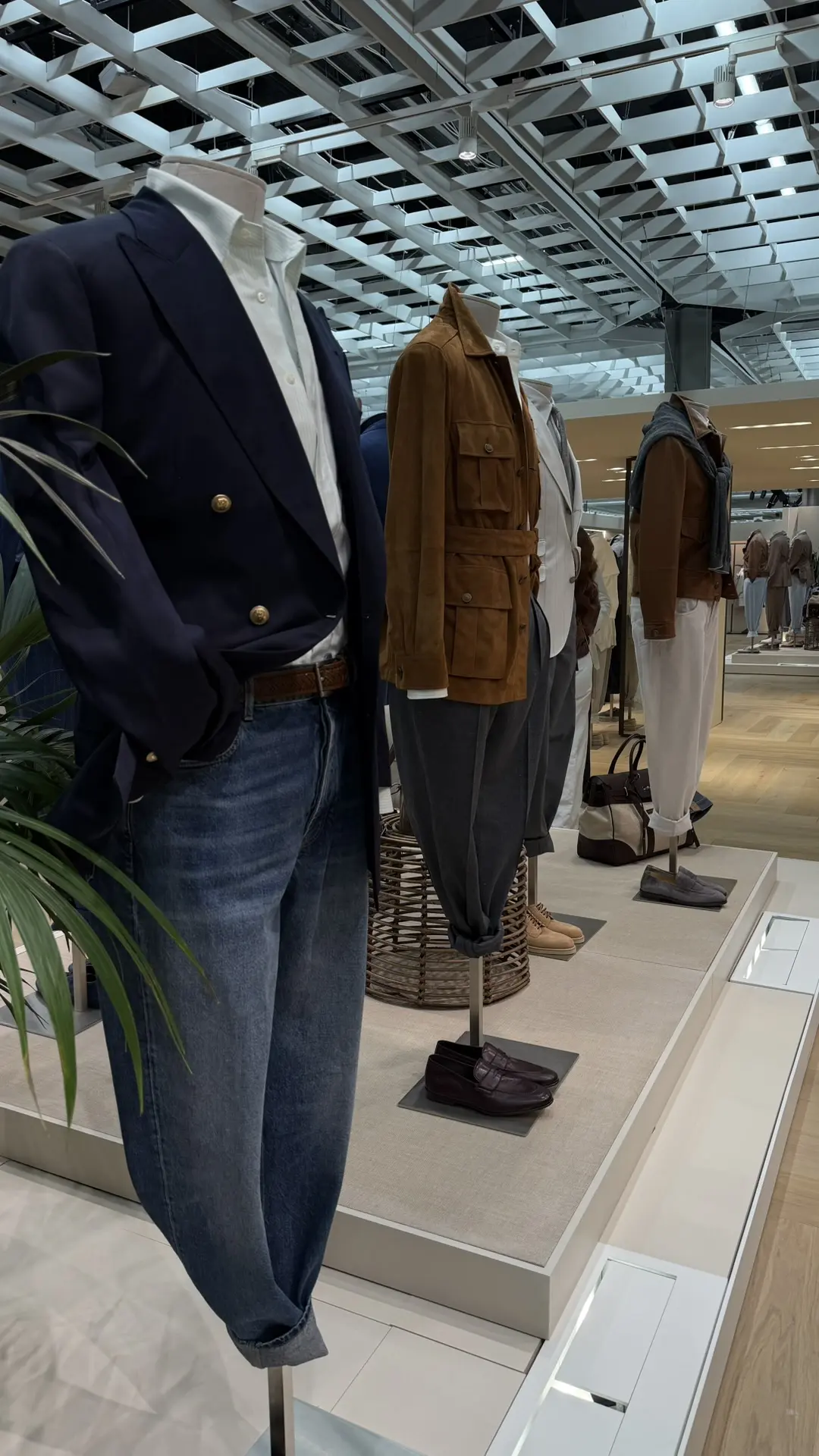 Второй день Pitti Uomo оказался более насыщенным. Наш редактор в Италии Екатерина Лавровская рассказ