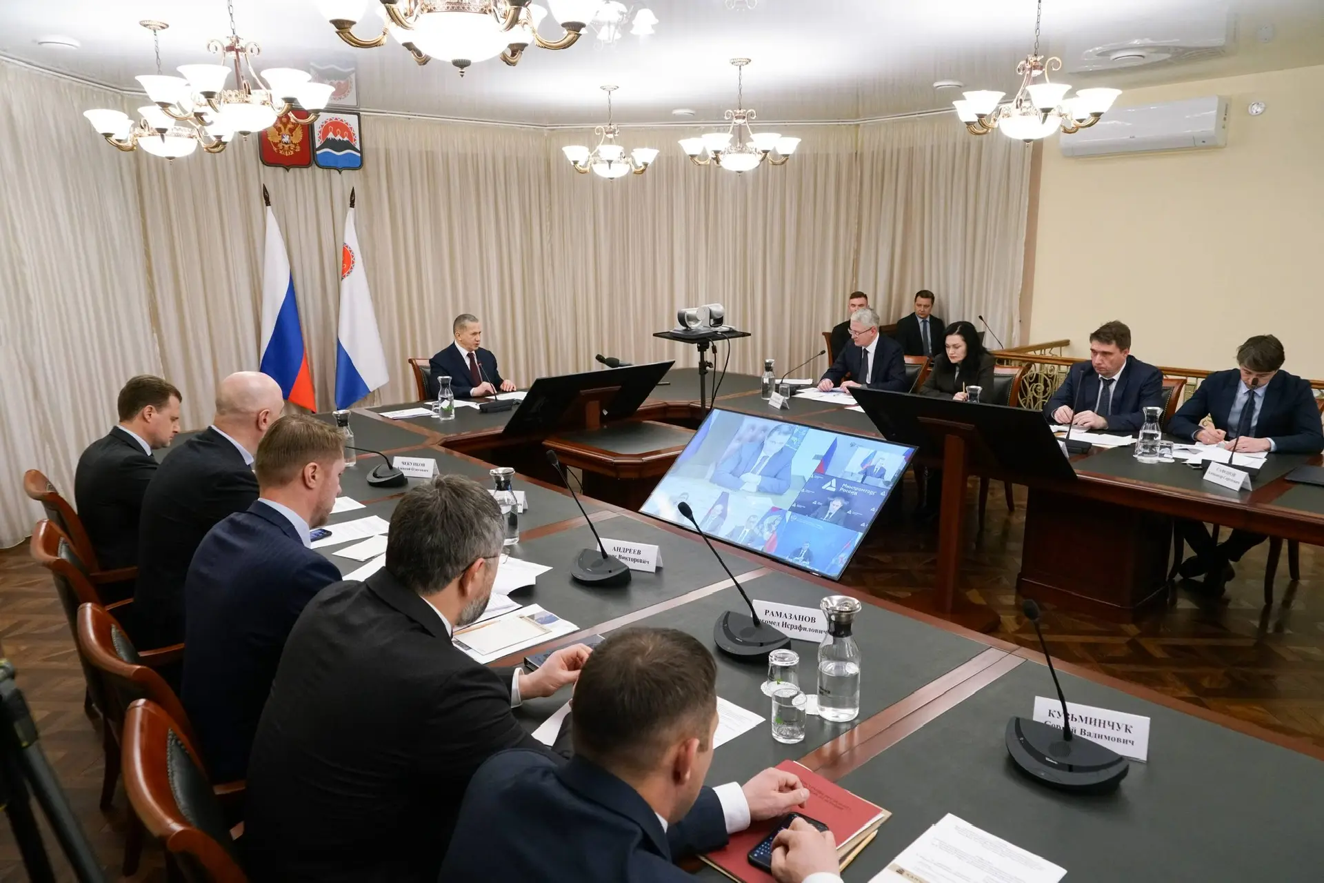 🔉На совещании с вице-премьером Юрием Трутневым обсудили работу по ликвидации последствий мощного зем