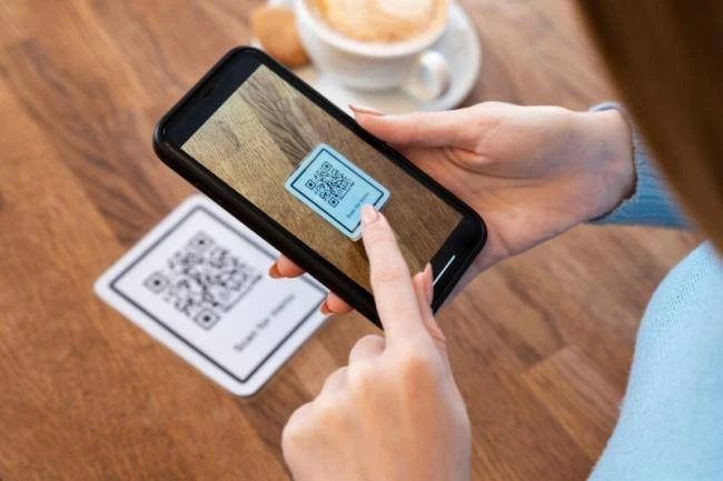 С 1 сентября в России будет вводиться единый универсальный QR-код для оплаты товаров и услуг
Сейчас 