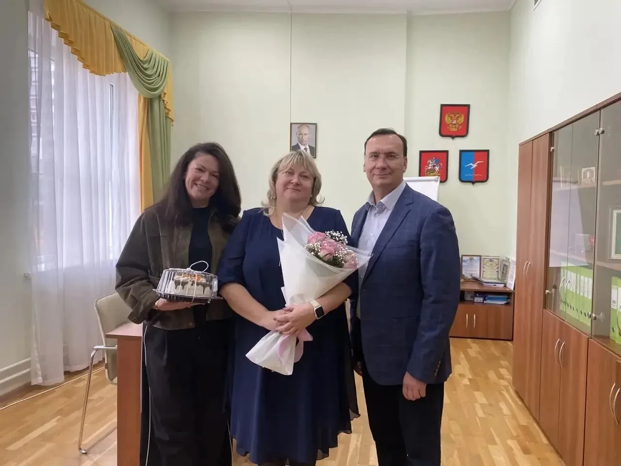👩‍🏫  В преддверии Дня учителя вместе с депутатом городского Совета депутатов Николаем...