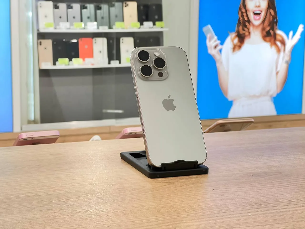 Apple iPhone 16 Pro 256 Natural Titanium
