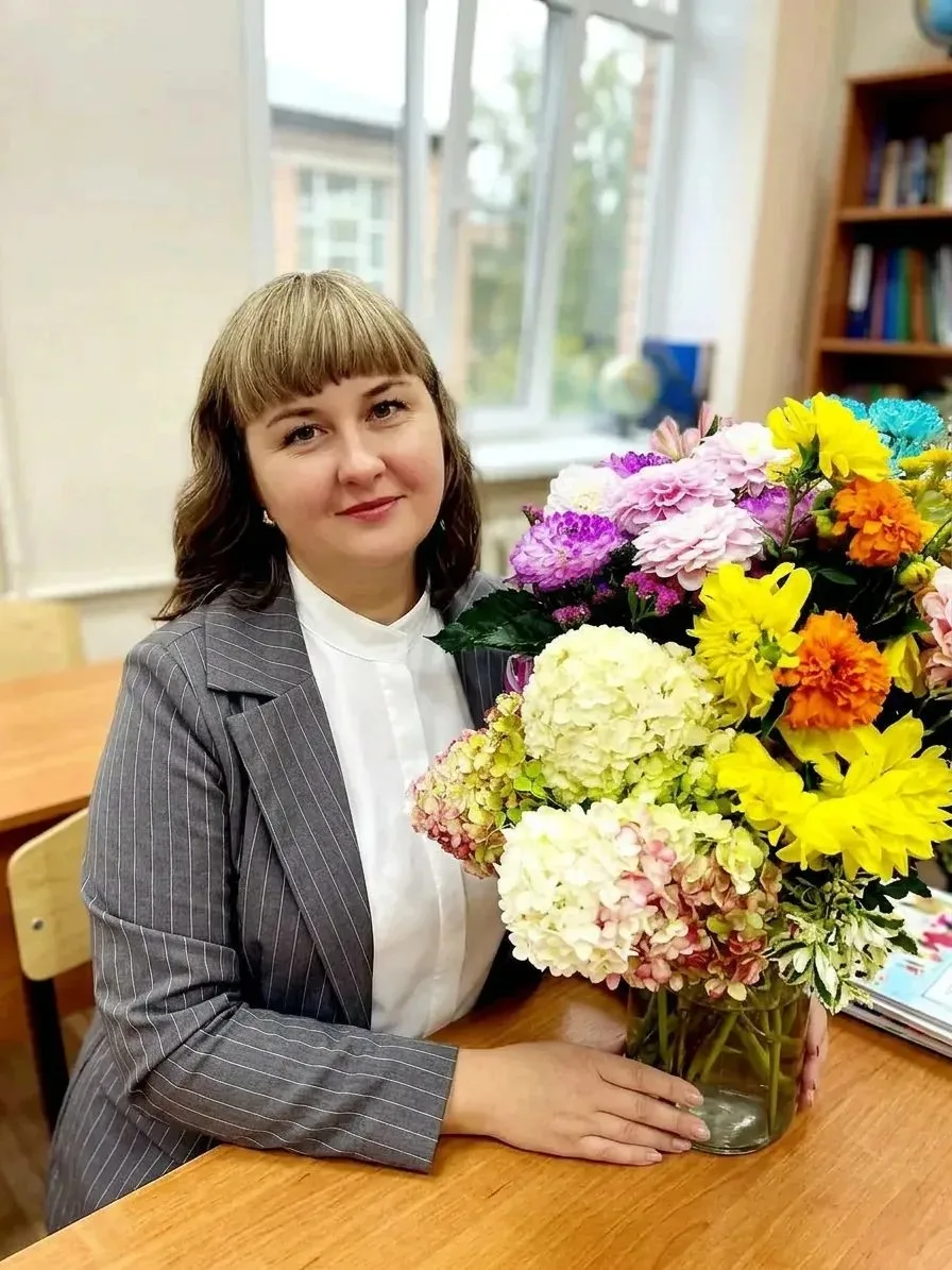 Уважаемая Ирина Сергеевна!
От всей души поздравляю Вас с днём рождения! 🎉
Вы - замечательный специа