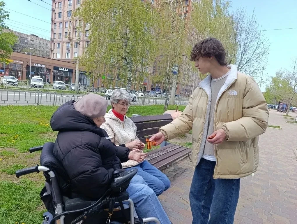 🎗️ Память в сердце: школьный клуб «Ставлоненок» провёл трогательную акцию!!!   🔥Сегодня участники шк