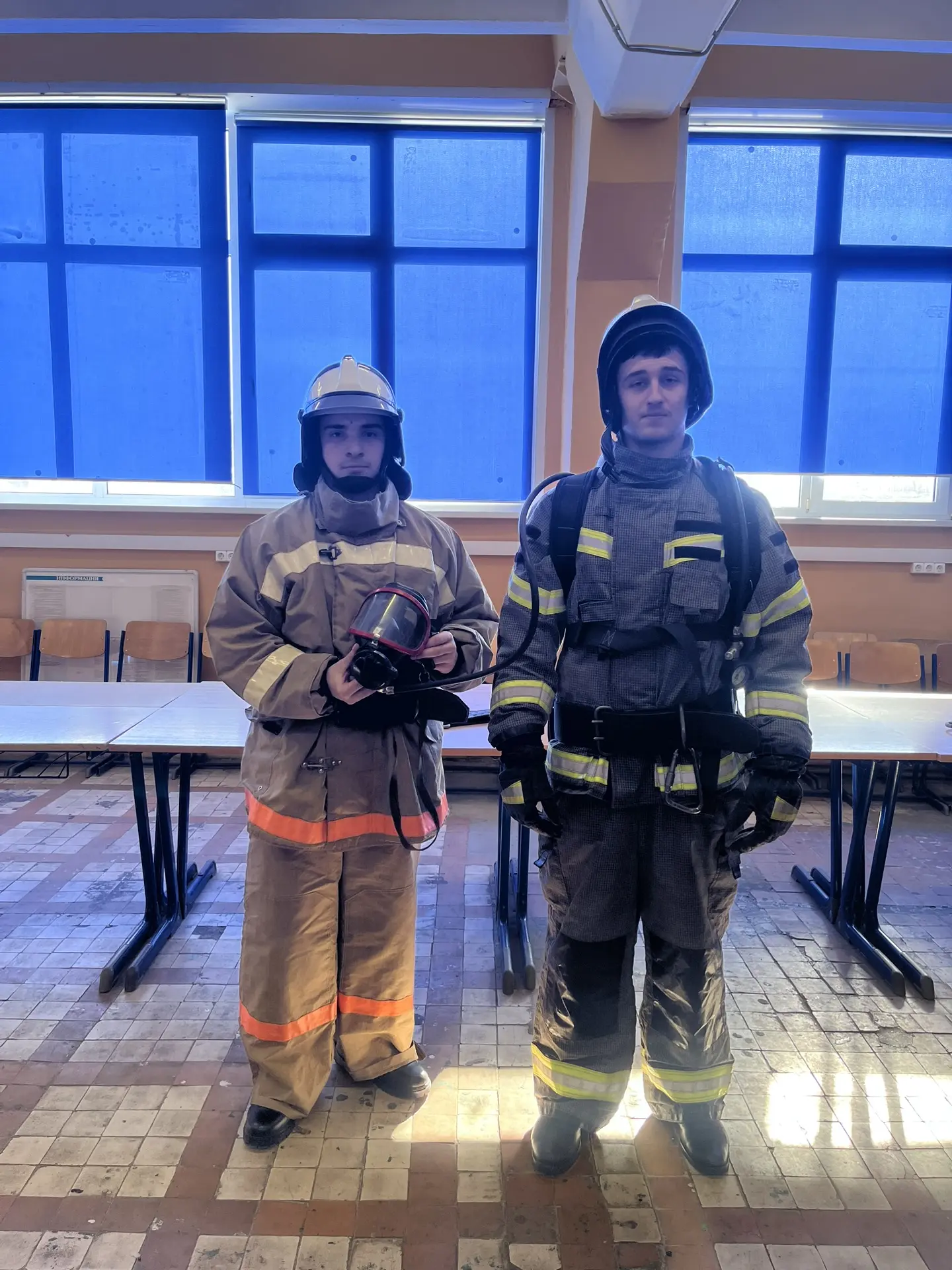 В МОУ "СОШ "Траектория успеха"" предпраздничная атмосфера царит не только в стенах школы, но и за ее