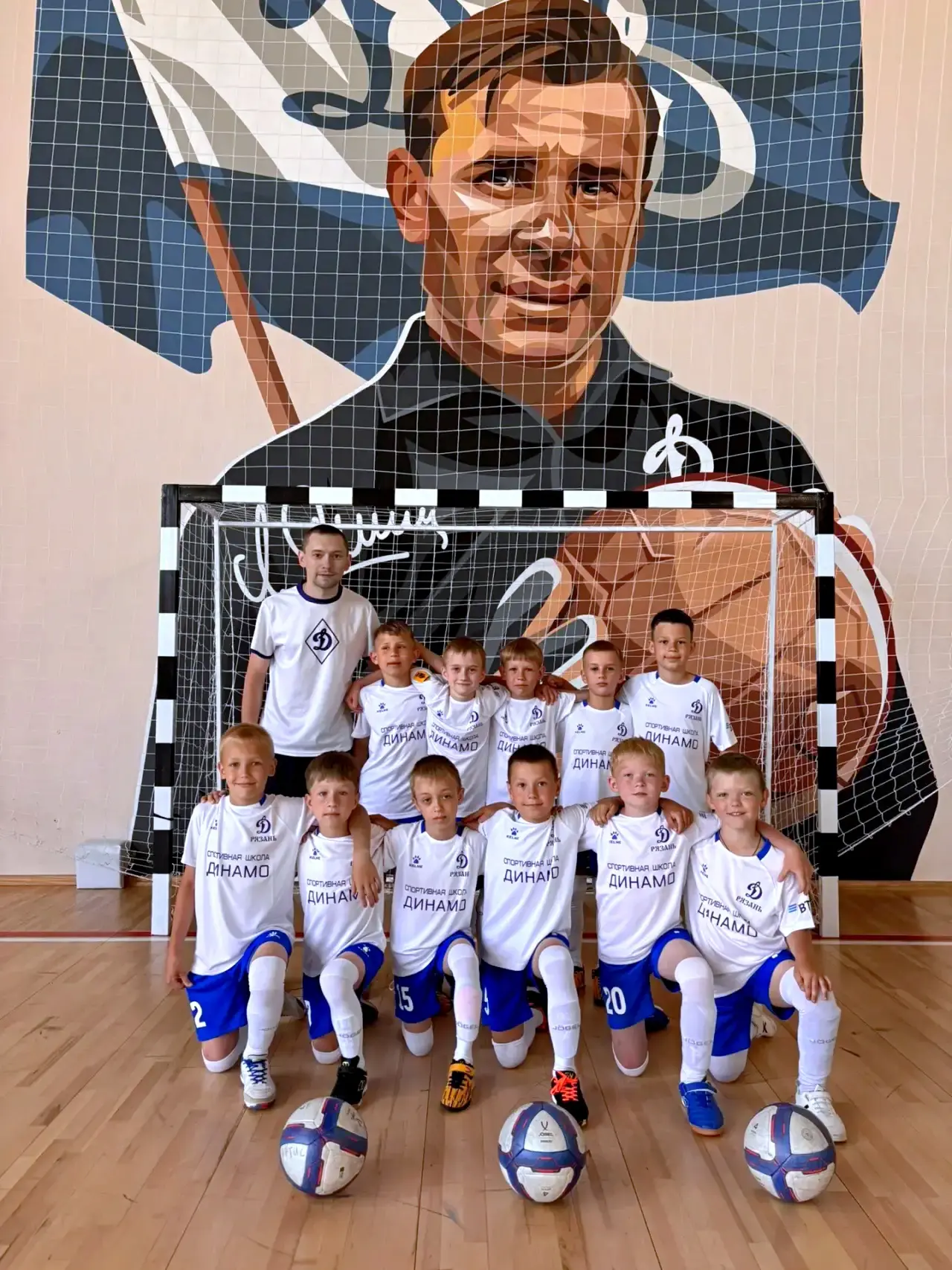 ⚽️ Первый серьезный вызов — и достойный РЕЗУЛЬТАТ! 👏 
Юные футболисты спортивной школы «Динамо» при