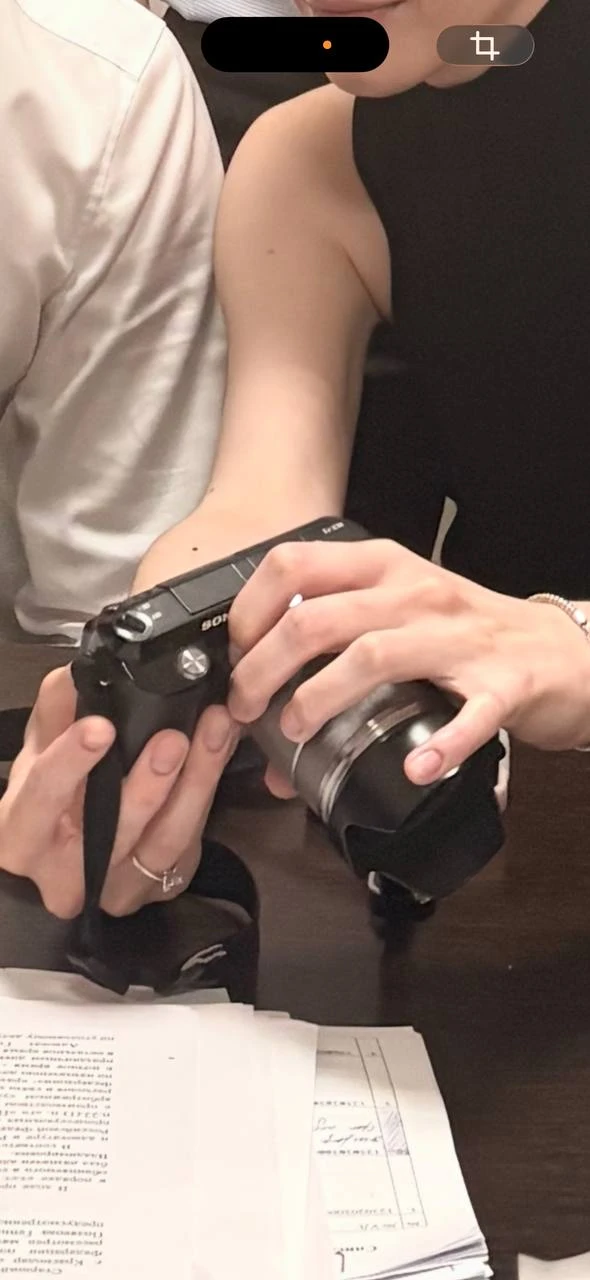В ночь с 11 на 12 июня утерян фотоаппарат Sony с большим выдвигающимся объективом. Был в чёрной ткан