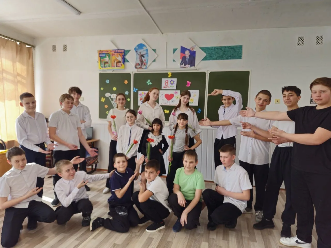 8 марта🌷🌷🌷       Вместе  с весной к нам приходит прекрасный и замечательный праздник- Международный 