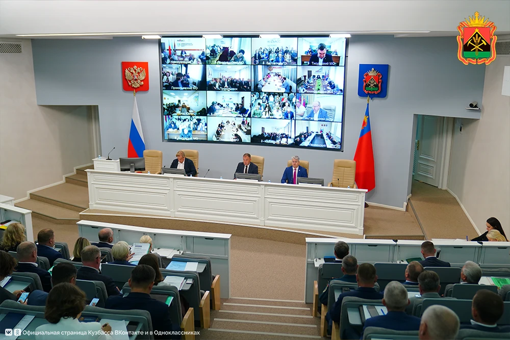 Илья Середюк поручил устранить барьеры для участия местных производителей в конкурсах н...