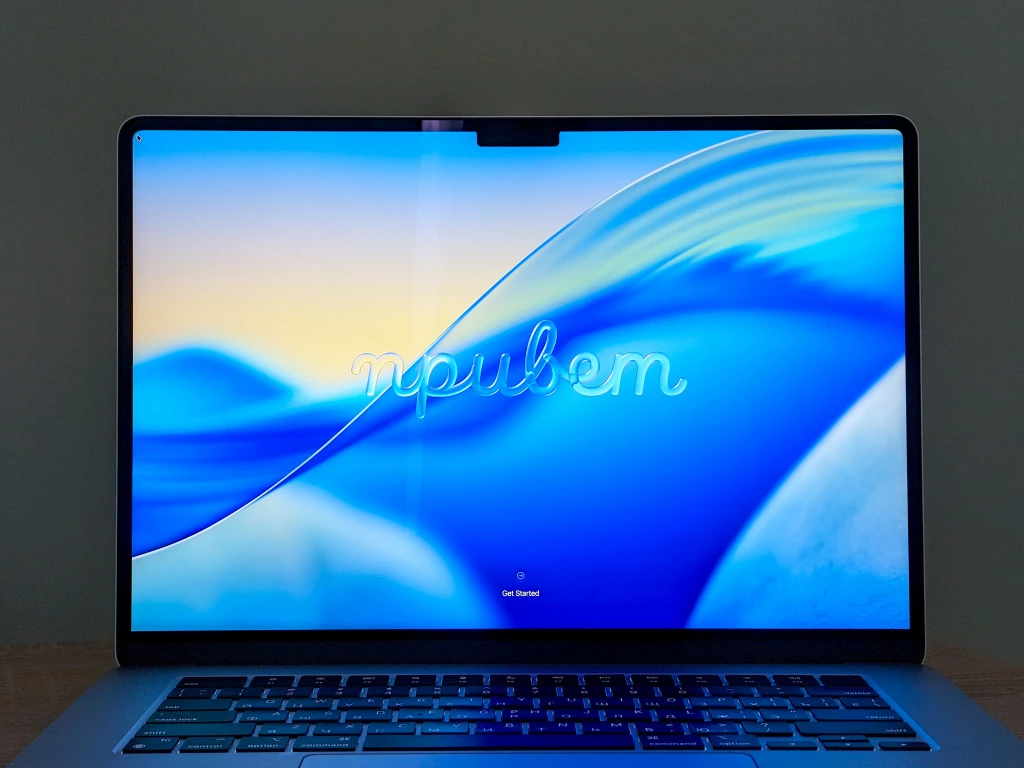 Фанат Apple купил Macbook Air M5 и захотел вернуть его в магазин. Догадайтесь, из-за чего?  Форумчан