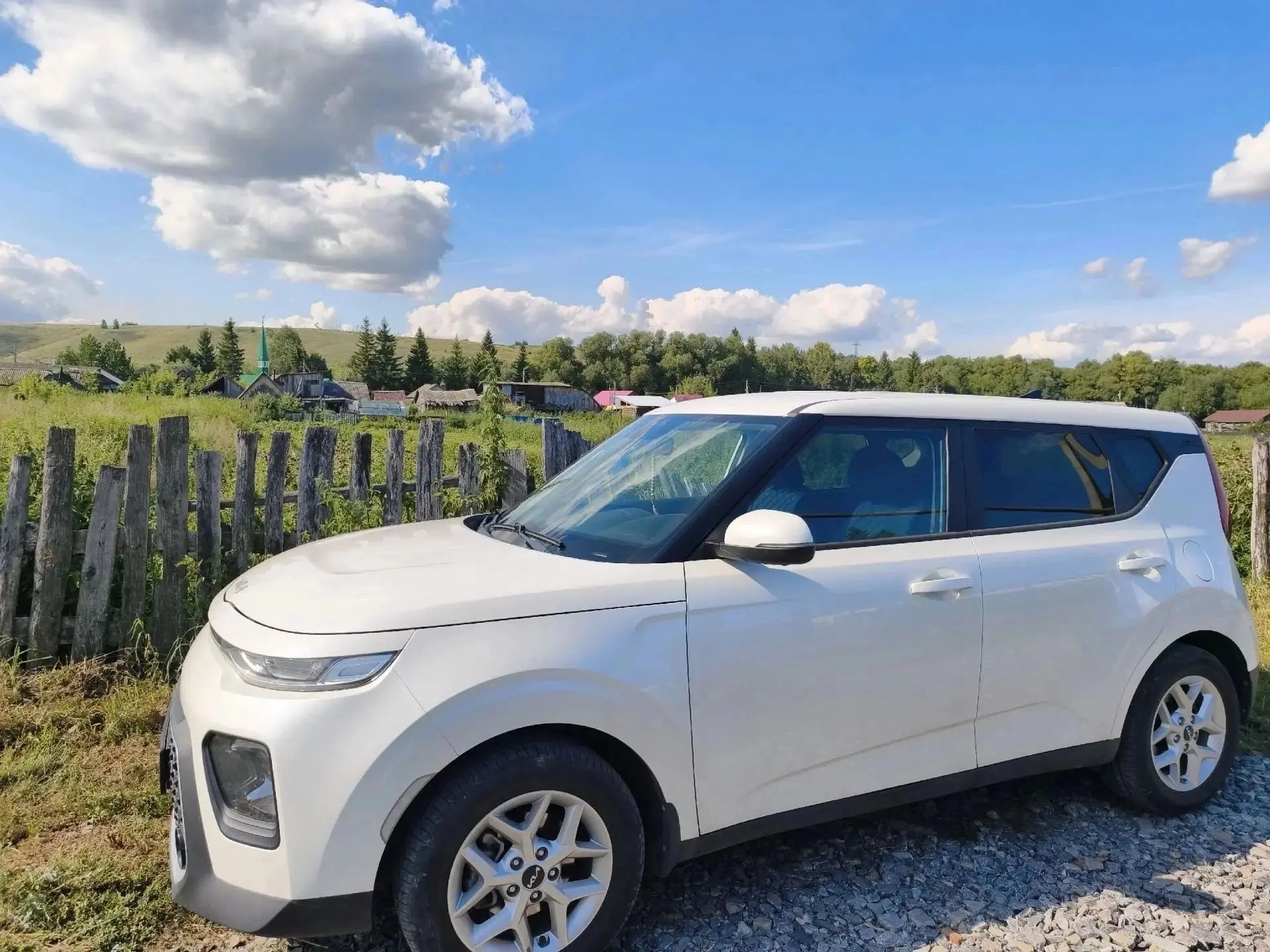Kia soul 2021 год, в родном окрасе 13000 км пробега, 1.6 АТ передний привод, комплектац...