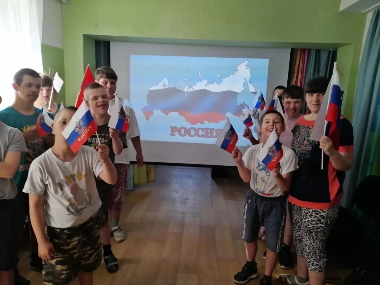 Наша страна необъятна и прекрасна, и чтобы узнать её всю, не хватит и целой жизни. Но мы с ребятами 