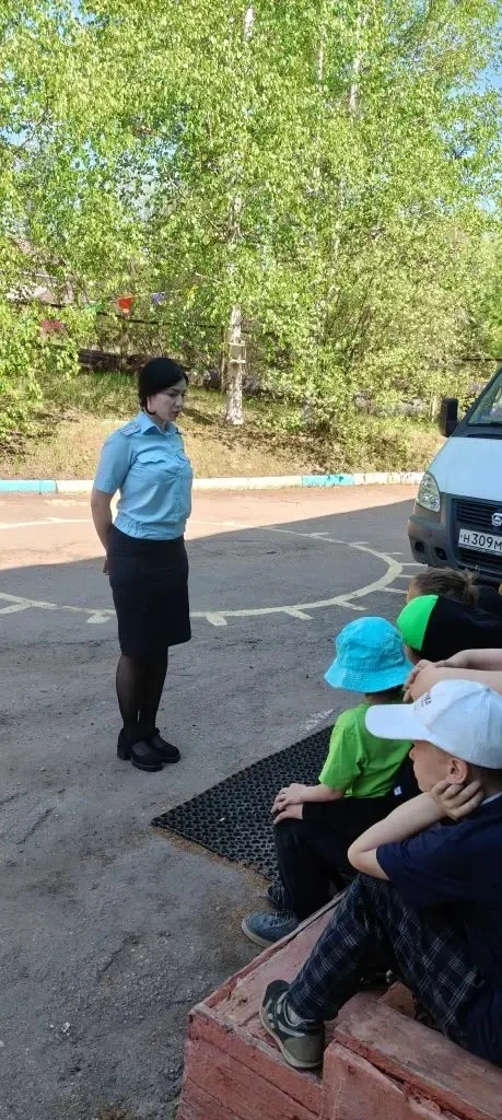 Сегодня в нашем центре состоялась профилактическая беседа воспитанников с инспектором П...